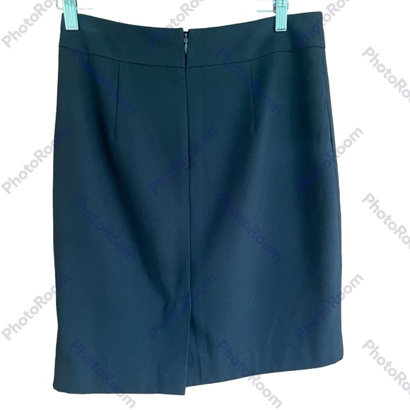 Banana Republic Black Mini Skirt Pleather Side Zip Accent From HemTo Hip, Size 4 - Picture 3 of 11